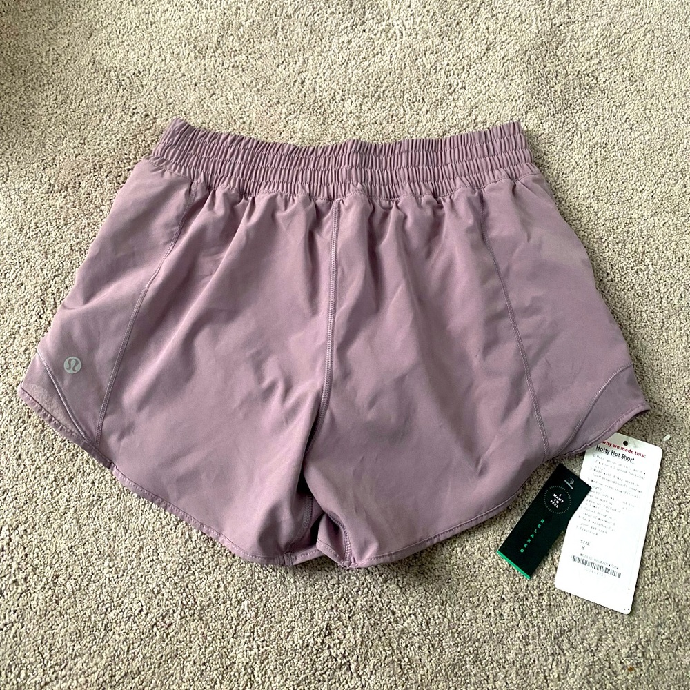 Purple Lululemon Hotty Hot II Shorts 2.5"